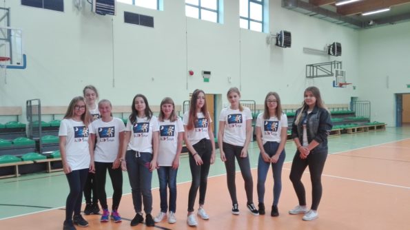 Wolontariuszki na Kids Run w Tarnowie Podgórnym